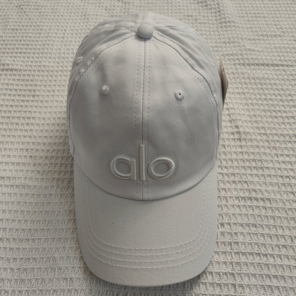 NWT Alo Yoga Off-Duty Baseball Cap
